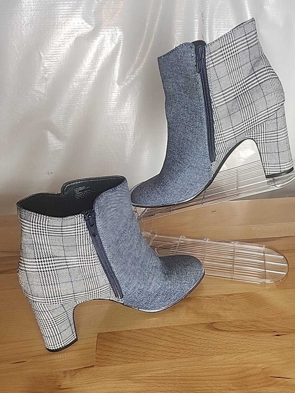 Rialto Baylor Denim Plaid Ankle Booties Women Size 10M Block Heel Mod Chic Retro